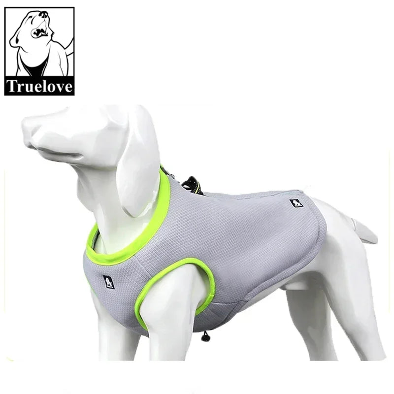 Ultimate Pet Cooling Vest - Lightweight Jacket for All Seasons, Perfect for Outdoor Adventures with Your Dog!